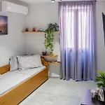 Old Town Studio's Apartment *